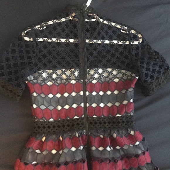 *SOLD* Authentic Self Portrait Hexagon Lace Mini - Picture 6 of 9